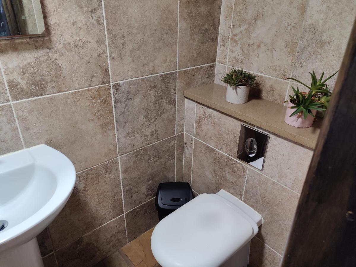 The Secret Annexe Apartment *