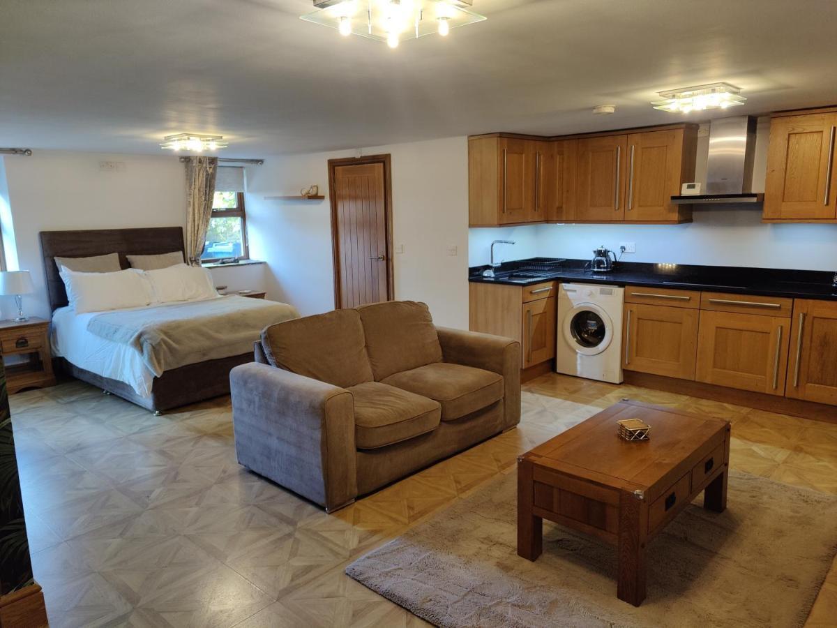 The Secret Annexe Apartment *